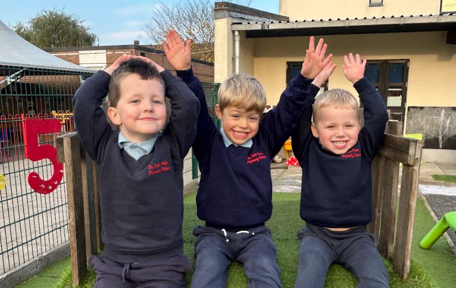 Image of Sancta Familia live!