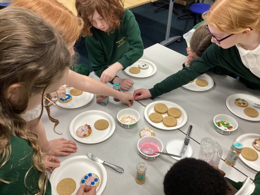 Image of Feel-good Friday biscuit decorating