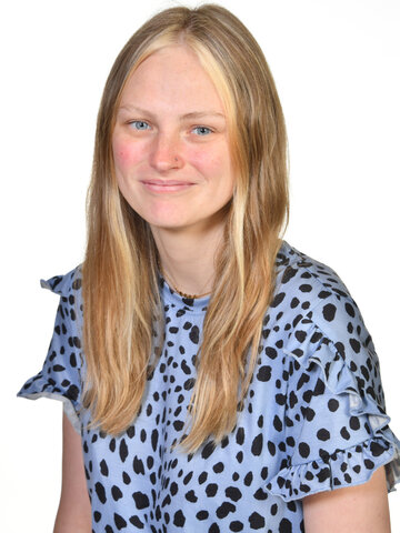 Miss E Charlesworth