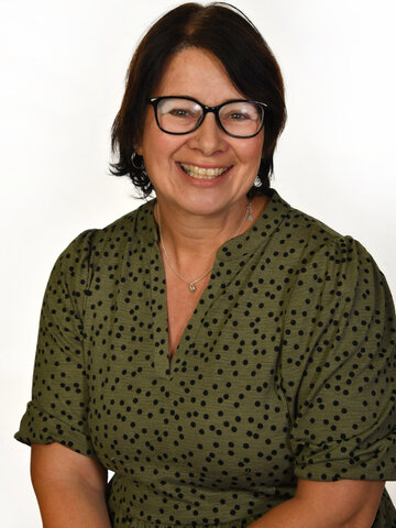 Mrs S Henderson