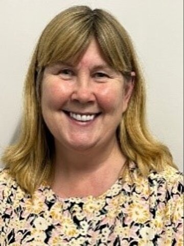 Mrs S Armstrong