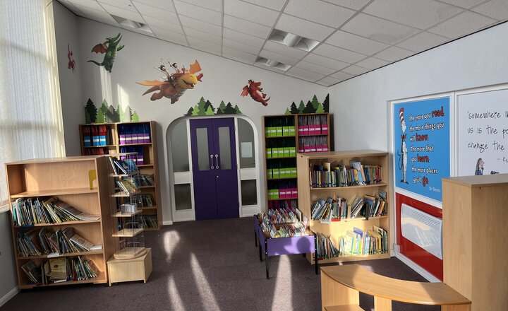 Image of Seaton Academy has a NEW LIBRARY!