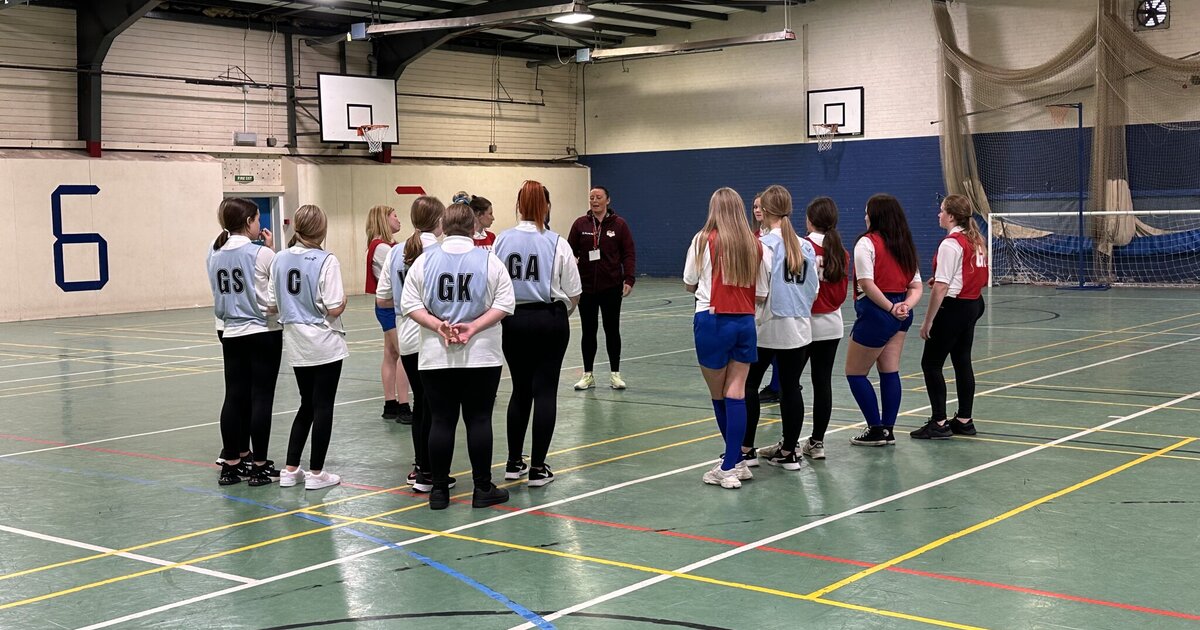 england-netball-coach-running-after-school-sessions-seaton-valley