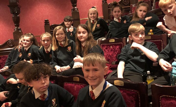 Image of SSMS 'Holes' Theatre Trip