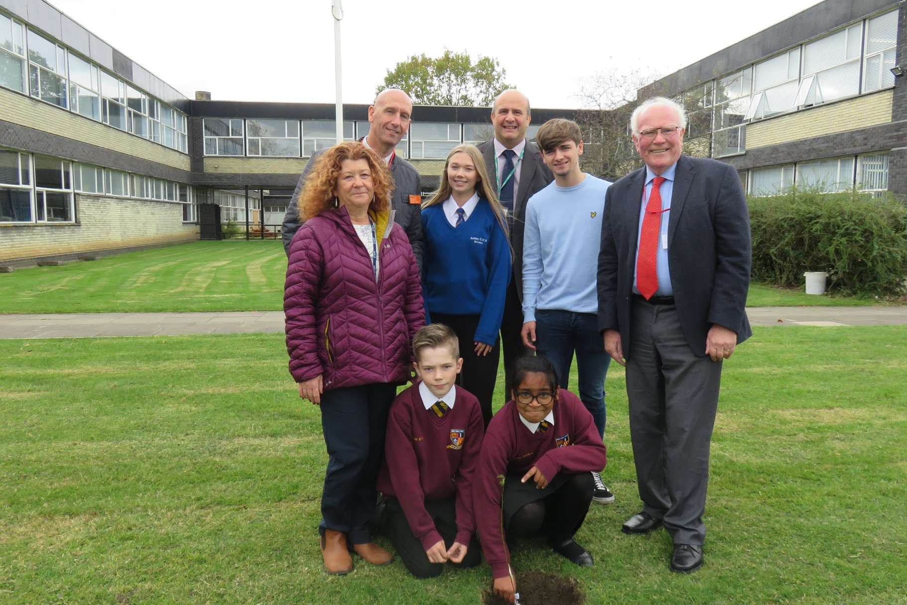 Image of Commonwealth Tree Planting