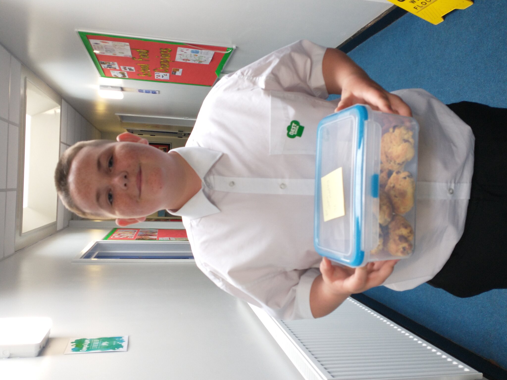 Image of SSMS Bake Off Winner with top marks!