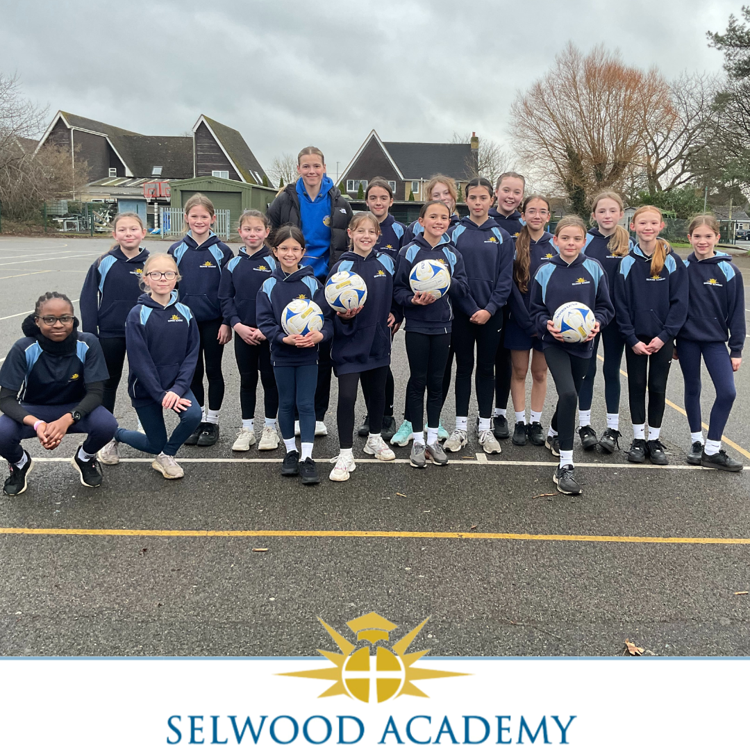 Image of Team Bath Netball visit Selwood