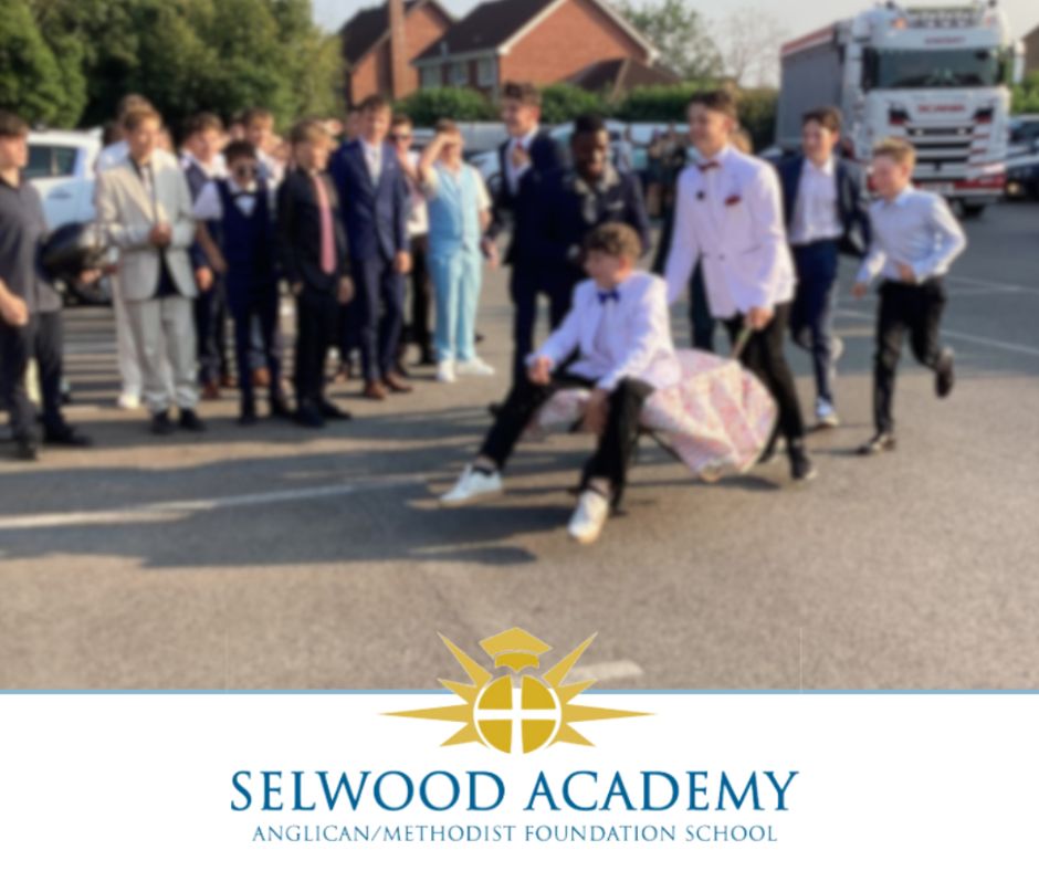 Image of Year 8 Leavers Prom