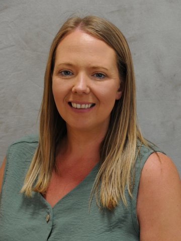 Mrs A Moreton