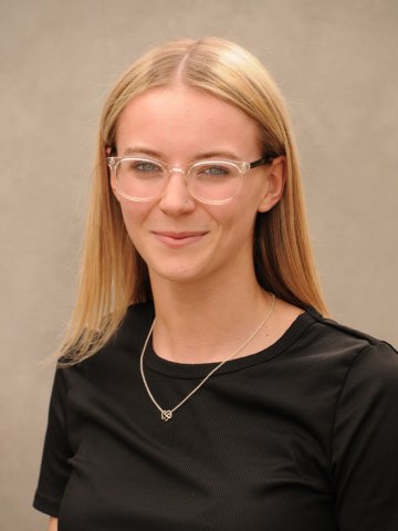 Miss K Bratherton