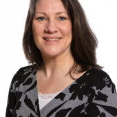Mrs Libby Charlton