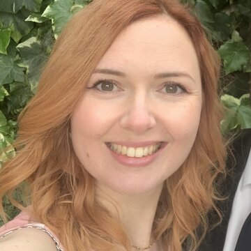Mrs Samantha Wells