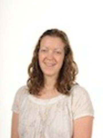 Mrs Jo Tearle