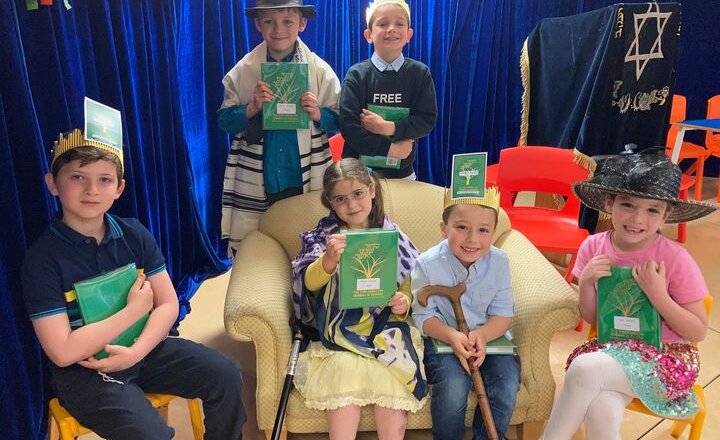Image of Year 1 receive their first Siddur