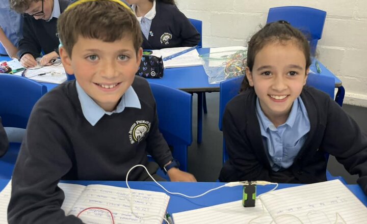 Image of Creating Circuits in year 4