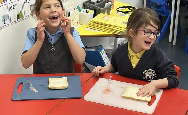 Image of Year 1 carousel of activities to learn about instructional writing