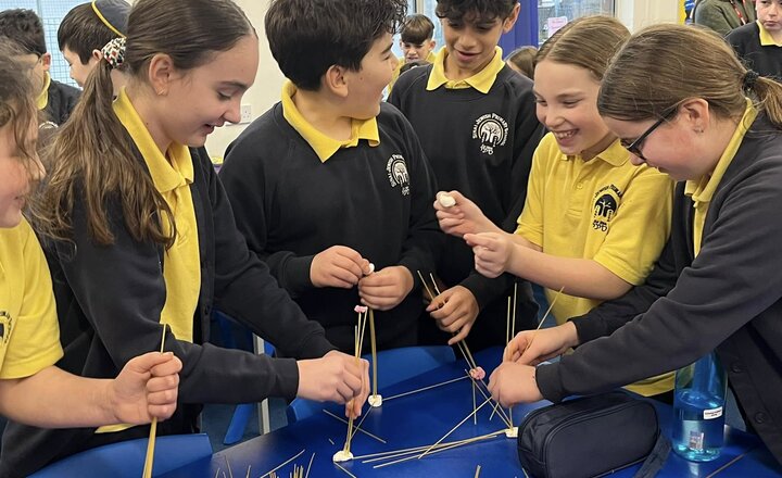 Image of Year 6 learn about Engineering 