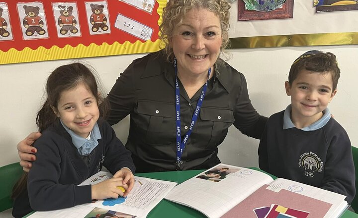 Image of Mrs Lipshaw's Daily School Tour