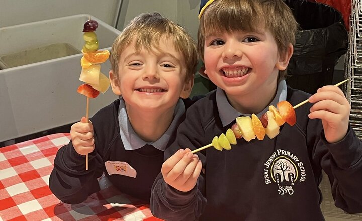 Image of Tu BiShevat in School 