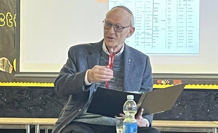 Image of Holocaust Survivor tells his story to Year 6 