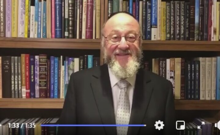 Image of Special Chanukah message from the Chief Rabbi