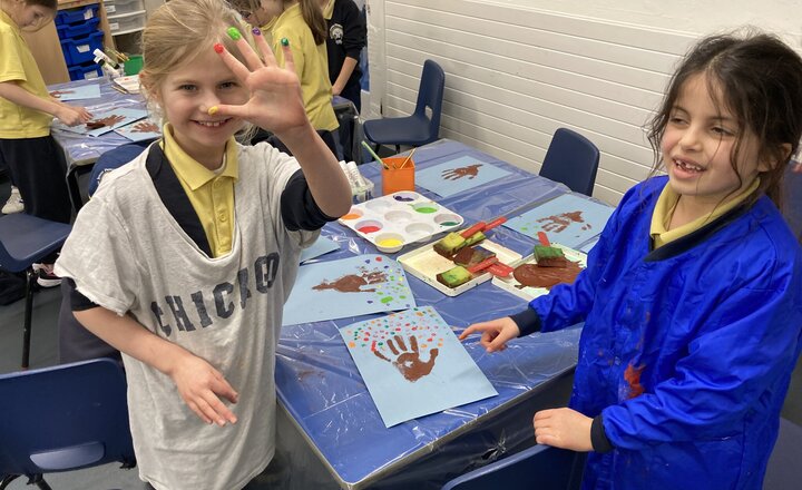 Image of Tu B'Shevat crafts and celebrations