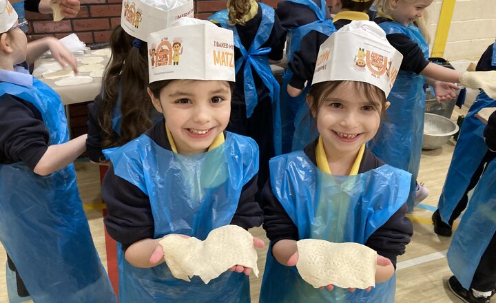 Image of Matza Baking Workshop comes to school 