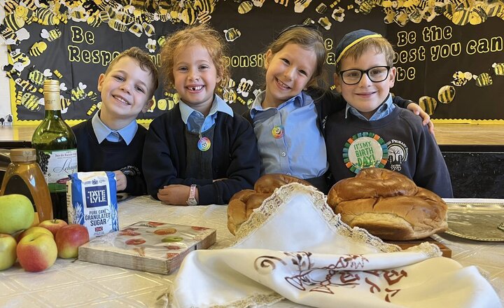 Image of Celebrating the Jewish New Year in school 
