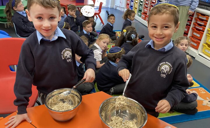 Image of Goldilocks visits year 1