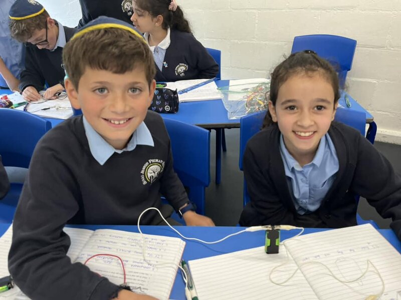 Image of Creating Circuits in year 4