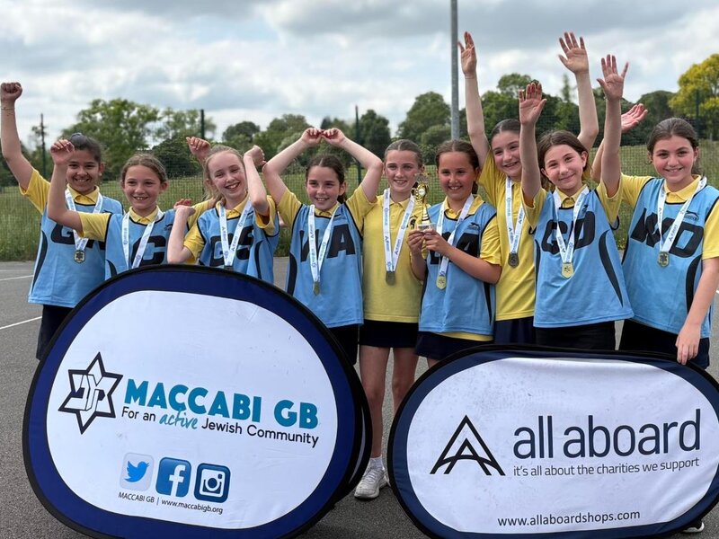 Image of Netball winners! 