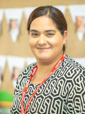 Aneela Bi