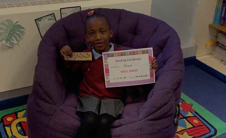 Image of This week Olivia is reader of the week!