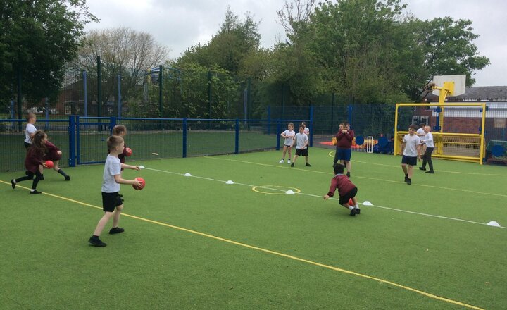 Image of Last Friday in PE, we were continuing to work on our catching and throwing abilities. The children also had the chance to observe their classmates and offer constructive feedback on ways to enhance their skills.