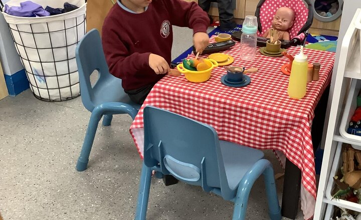 Image of Being busy bees in Reception.
