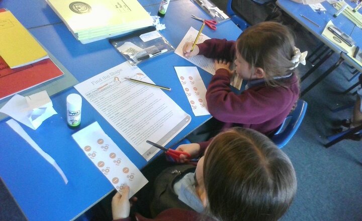 Image of This morning  in English we have been introduced to the shapes for the layout of an explanation text. We will use these shapes in future lessons to plan our own writing.