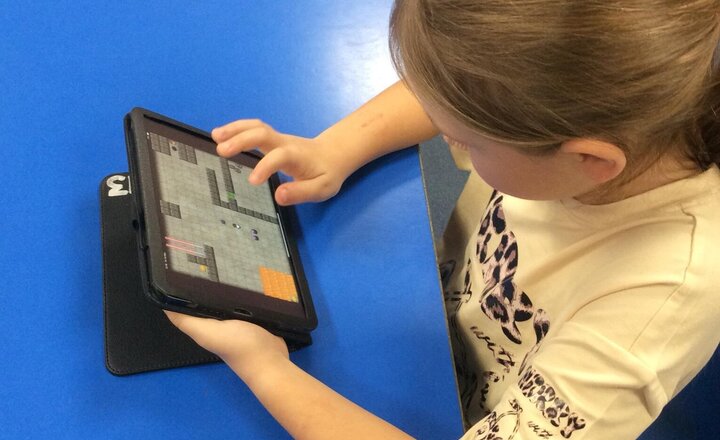 Image of In their second Junior Jam Computing session, Year 4 explored functions—the building blocks for efficient coding. They learned how these smart tools save repetition and make algorithms cleaner, using both visual Blockly and text-based Swift. Well done!