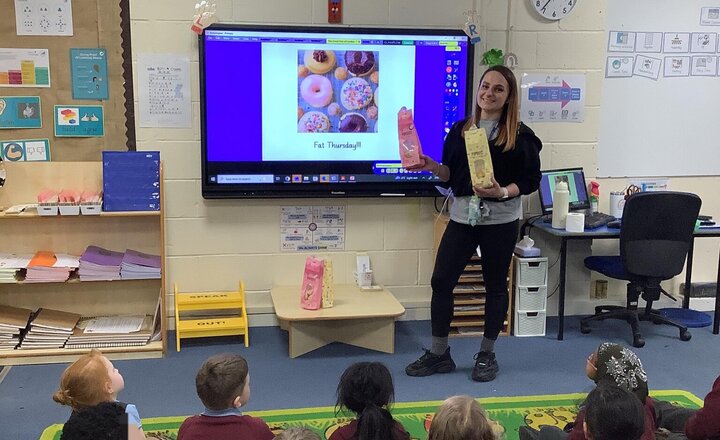 Image of Celebrating Tłusty Czwartek with Miss Sprot!