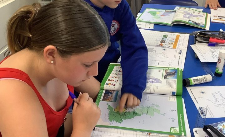 Image of Using Atlases to identify UK cities, capital cities and ten of the UK’s longest rivers🌍🏞️🇬🇧