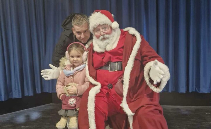 Image of Hanna had a very festive weekend with Adrianna. Who will be taking Aidan or Adrianna home this week? 