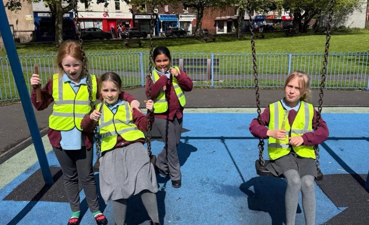 Image of To celebrate being so well-behaved while Year 6 completed their SATs, we enjoyed a special treat today! The children had a brilliant time sharing ice pops in the park and making the most of some extra playtime on the equipment.🍦