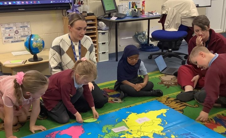 Image of 🌊Year 1 Geography: The Five Oceans🌊 This week, we have been learning all about the five oceans! We have been using maps to find where they are located and learning their names.