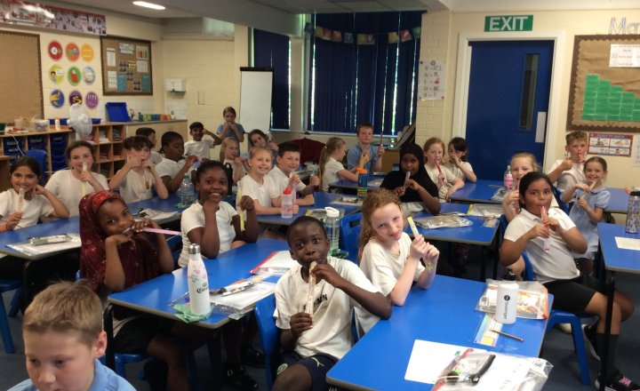 Image of Staying Cool at School! 😎🏫