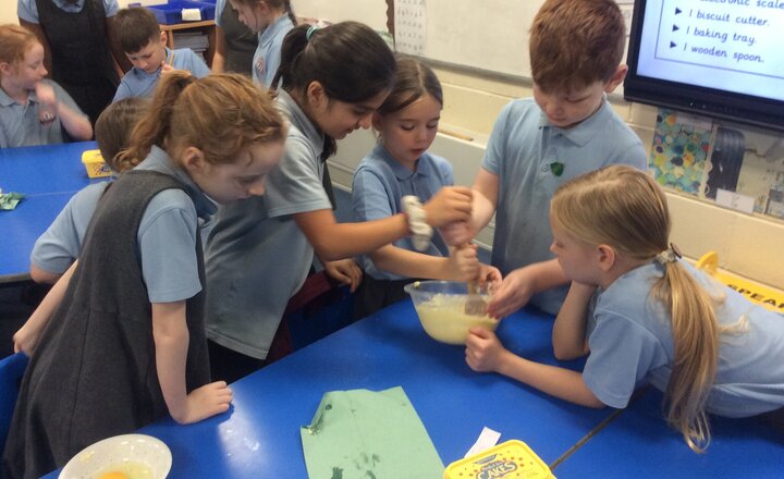 Image of DT Week continues! Today, Year 4 turned into little bakers!