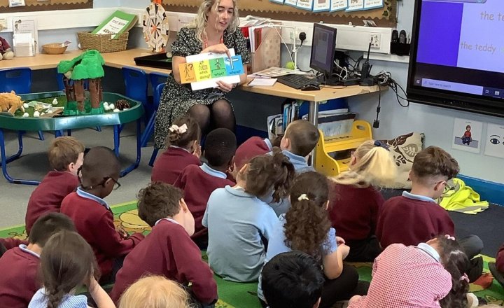 Image of Fantastic oracy in our colourful semantics lesson this week! 🗣️⭐️