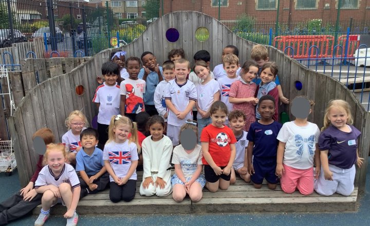Image of Red, white and blue day in Reception! ❤️🤍
