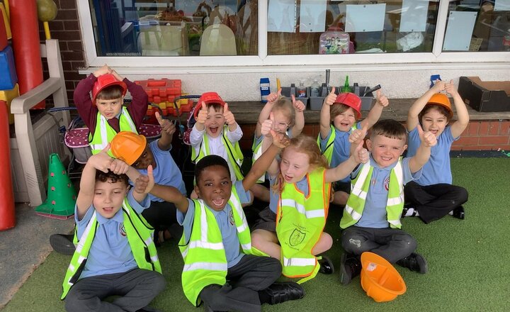 Image of Reception getting busy in the sunshine outside!