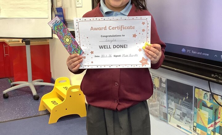 Image of Year 2 reader of the week! This week our reader of the week is Laiyla. Laiyla deserves this award every week for consistently reading every week since September more than once.