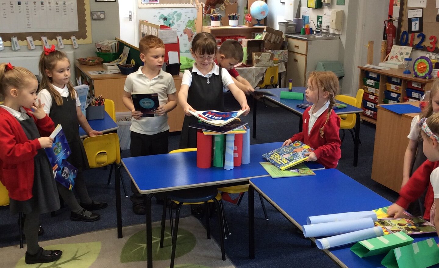 Image of D&T - exploring structures