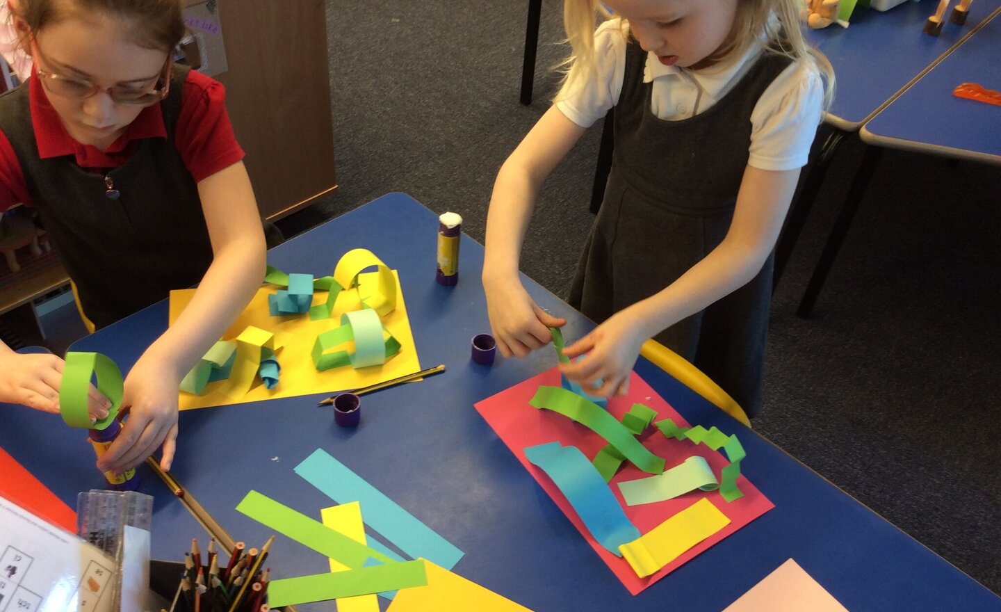 Image of Paper in Motion: Maple Class 3D Masterpieces!